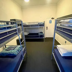 Nomads Capital Backpackers - (adults Only) Hostal